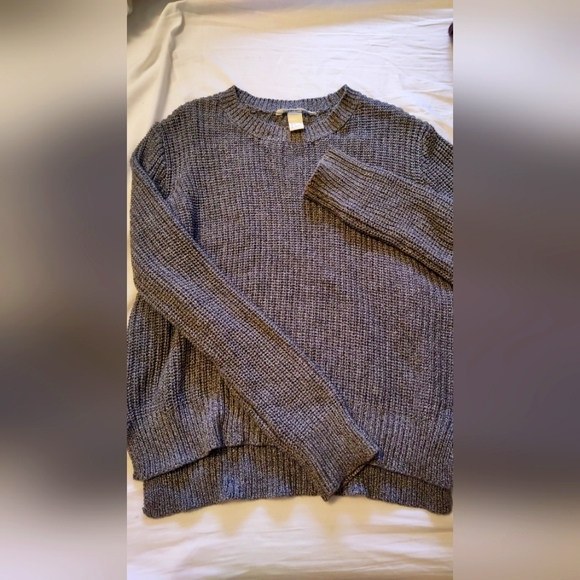 Knit sweater - Picture 1 of 2
